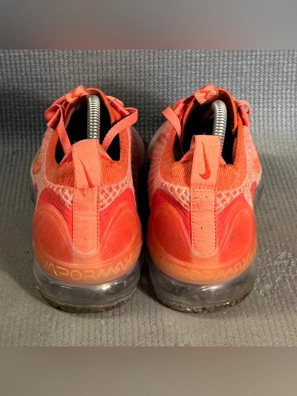 Nike Air VaporMax 2021 Flyknit in 'Magic Ember' Shoes DC4112-800 Women’s Sz 8.5 - Picture 8 of 11